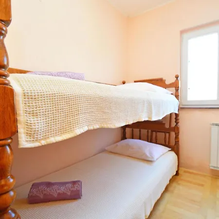 Apartament Megi By Interhome Tribalj